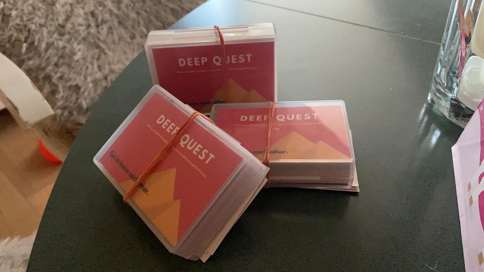 Drei DEEP QUEST Kartendecks