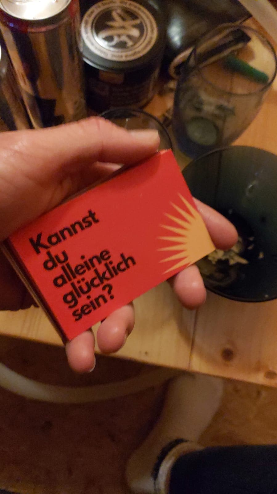 Eine DEEP QUEST Frage in der Hand